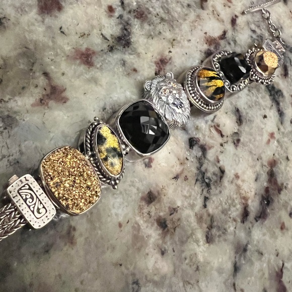 Lori Bonn “The Queen of the Jungle” Charm Bracelet - Picture 2 of 3